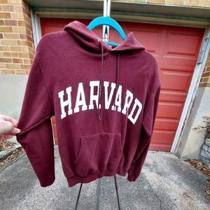 Crimson HARVARD hoodie with kangaroo pocket -- women's size M